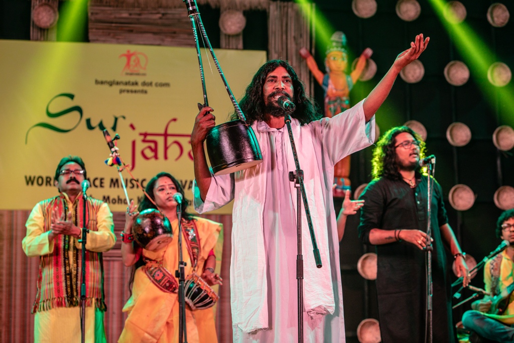 Amanat Fakir performing at Sur Jahan Kolkata